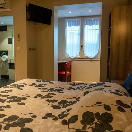 Hotell Au Primerose