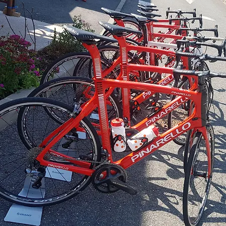 מלון Au Primerose ארגלס-גזוסט