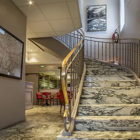 Au Primerose 2* ארגלס-גזוסט