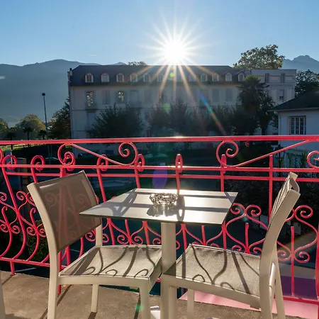 Hotell Au Primerose 2*