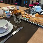 Au Primerose Hotel