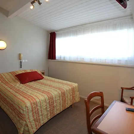 Отель Au Primerose